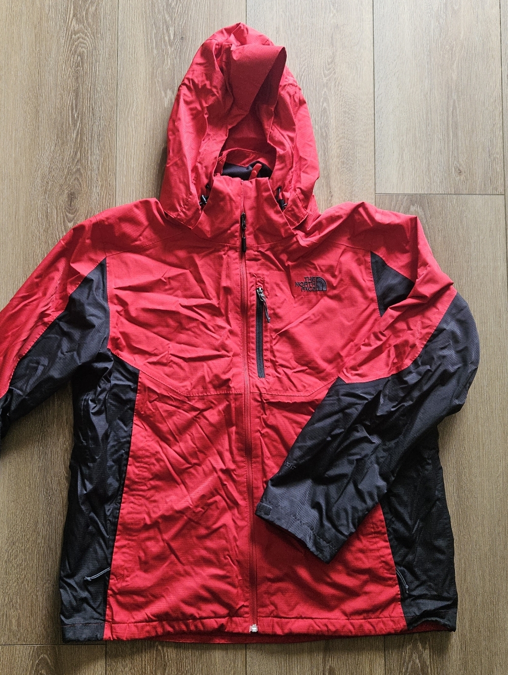 - SOLD - The North Face WindWall Jacket Men’s XL Red/Black Hooded 2 IN 1 Zip-Up